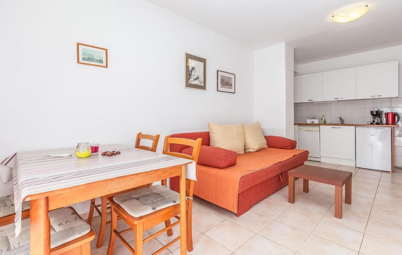 Dubravka Apartment Porec Luaran gambar