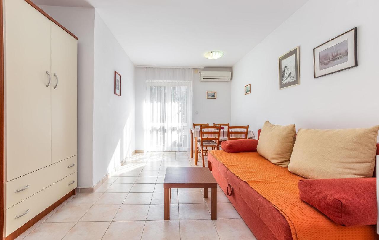 Dubravka Apartment Porec Luaran gambar
