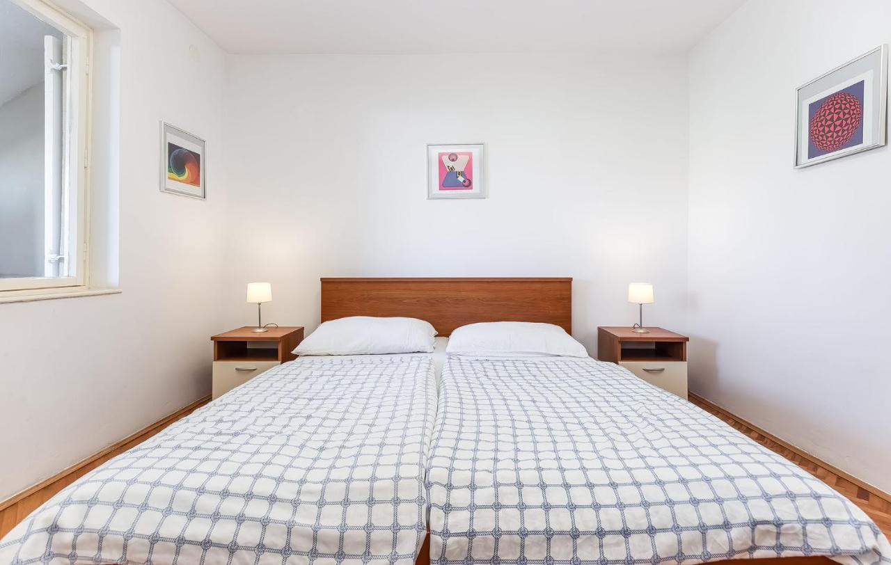 Dubravka Apartment Porec Luaran gambar